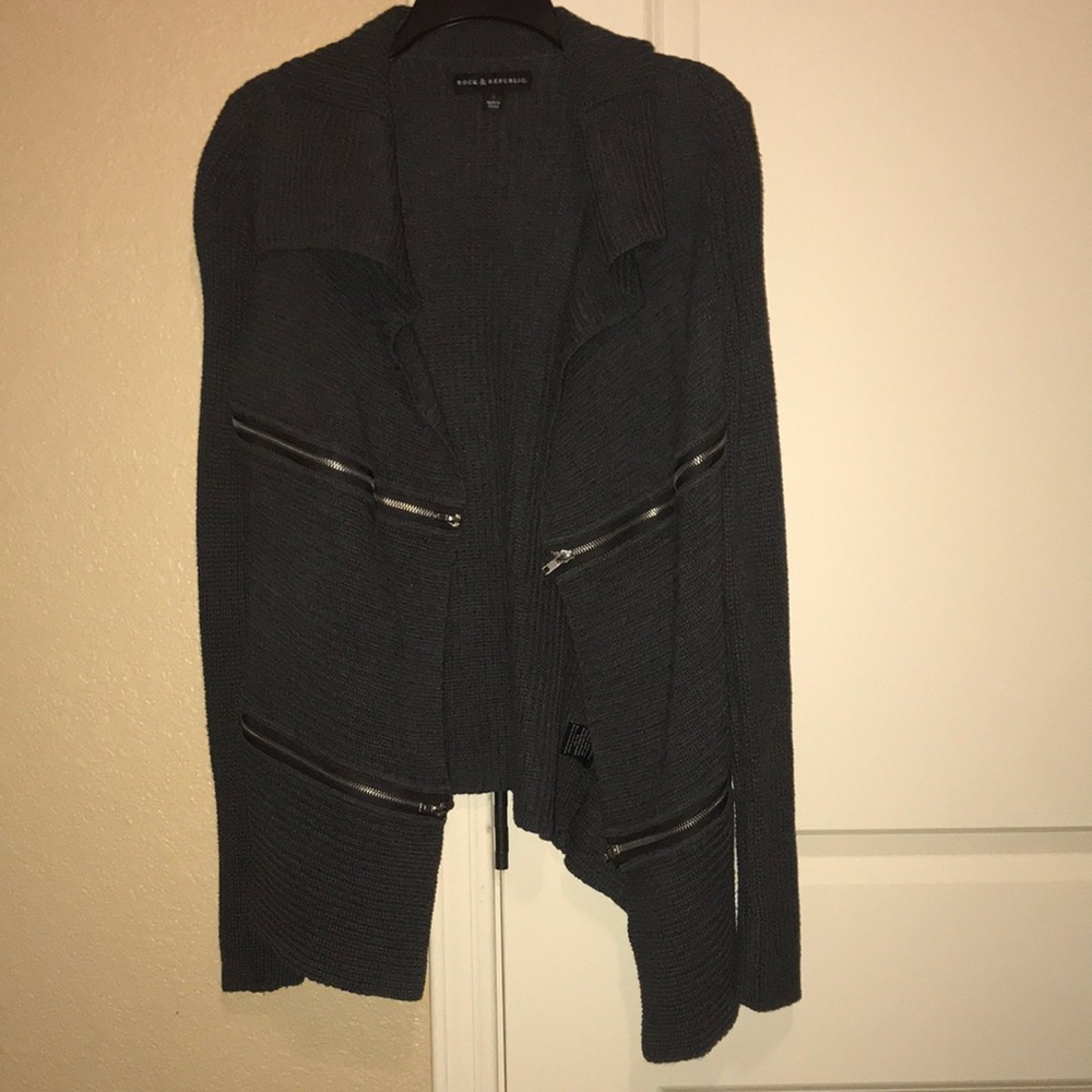 Sweater pull over
